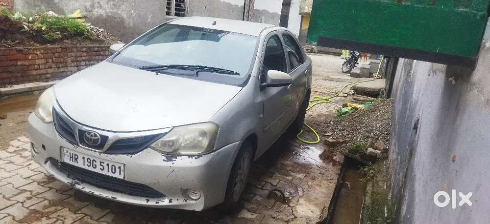 Toyota Etios Xclusive 2012