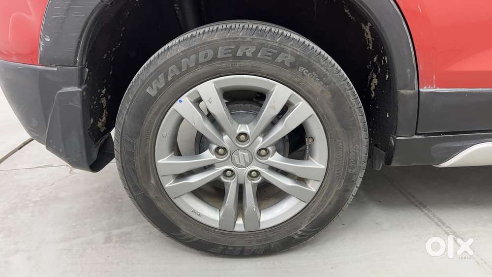 Maruti Suzuki Vitara Brezza Zdi+ Dual Tone Mt, 2016, Diesel