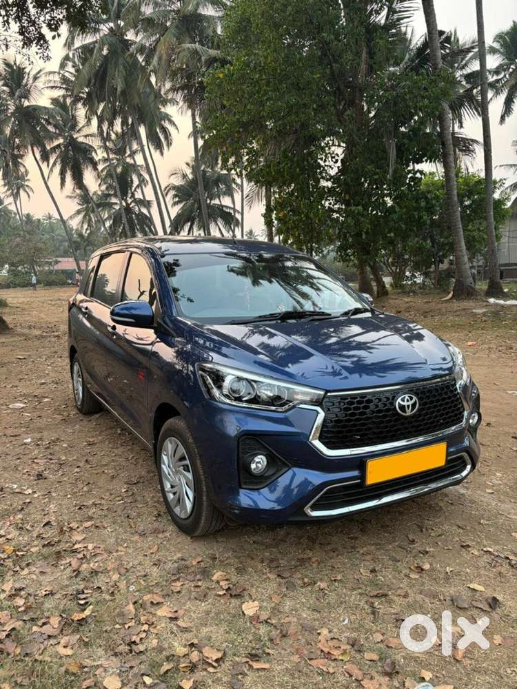 Toyota Rumion Petrol / Cng 80000 Km Driven