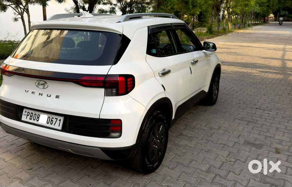 Hyundai Venue S 1.2 Petrol, 2024, Petrol