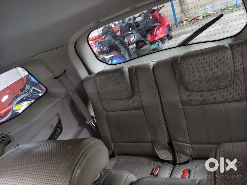 Mahindra Xuv500 2.2 W10 2016 (top Model)