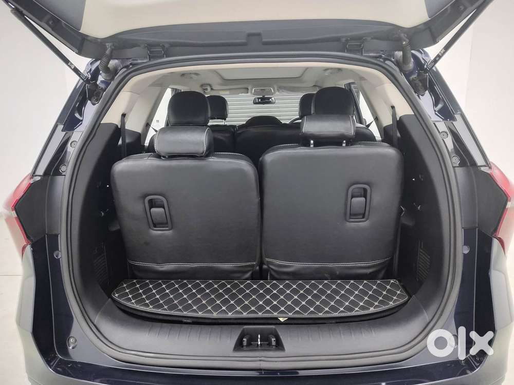 Mahindra Xuv700 2.2 Ax 5 Diesel At 7 Str, 2023, Diesel