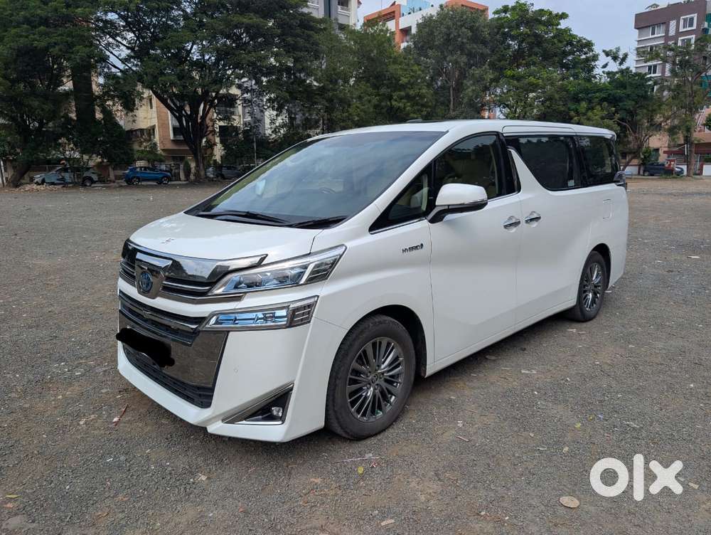 Toyota Vellfire Vip – Executive Lounge, 2022, Petrol
