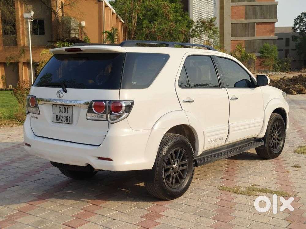 Toyota Fortuner 2011-2016 4x2 Manual, 2015, Diesel
