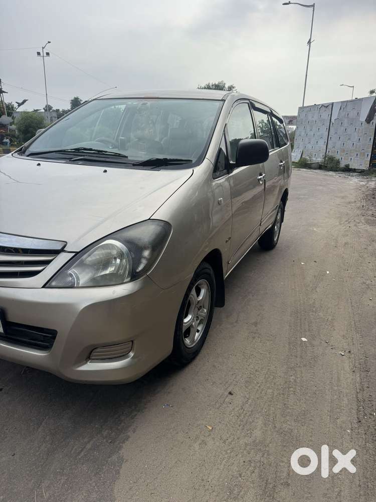 Toyota Innova 2004-2011 2.5 G1 Diesel 8-seater, 2008, Diesel