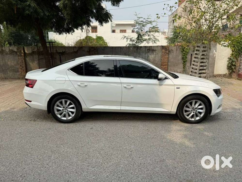 Skoda Superb Lk 2.0 Tdi At, 2016, Petrol