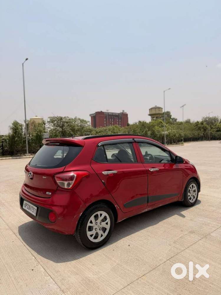 Hyundai Grand I10 1.2 Crdi Sportz Dual Tone, 2019, Petrol
