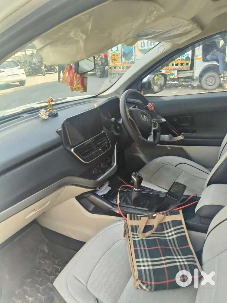 Tata Safari 2023 Diesel 46500 Km Driven