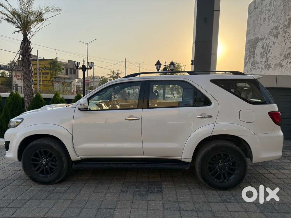 Toyota Fortuner Diesel 2015 December Automatic 4/2 Diesel