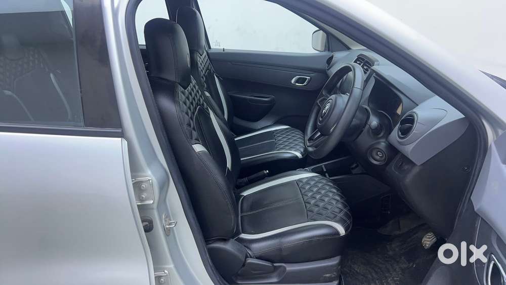 Renault Kwid 2019-ongoing 1.0 Rxt Amt (o), 2020, Petrol