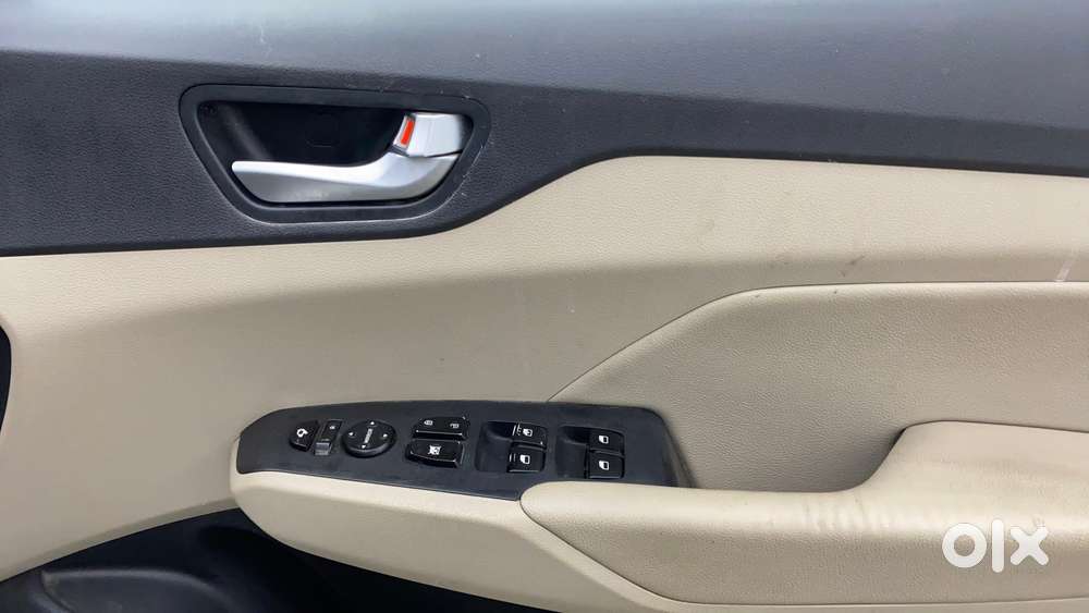 Hyundai Verna 1.6 Sx (o) Vtvt, 2018, Petrol