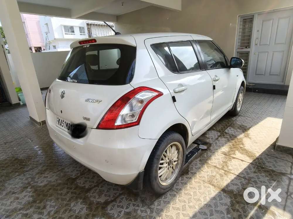 Maruti Suzuki Swift 2012
