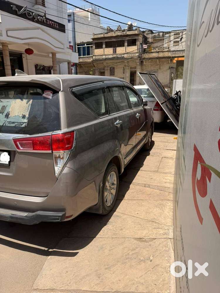 Toyota Innova Crysta 2018 Diesel Well Maintained
