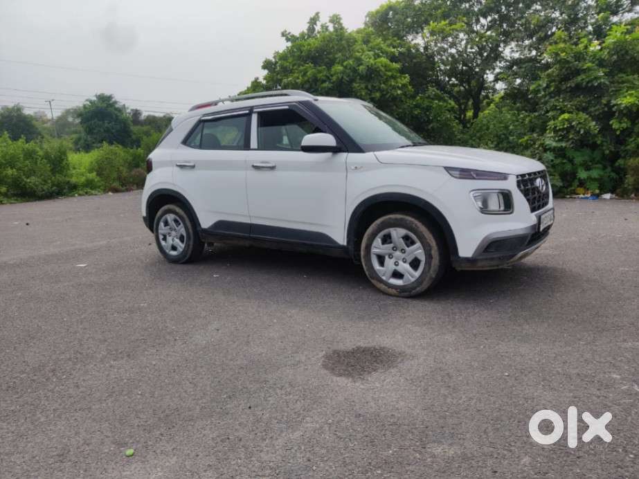Hyundai Venue S Mt 1.2 Kappa, 2021, Cng & Hybrids