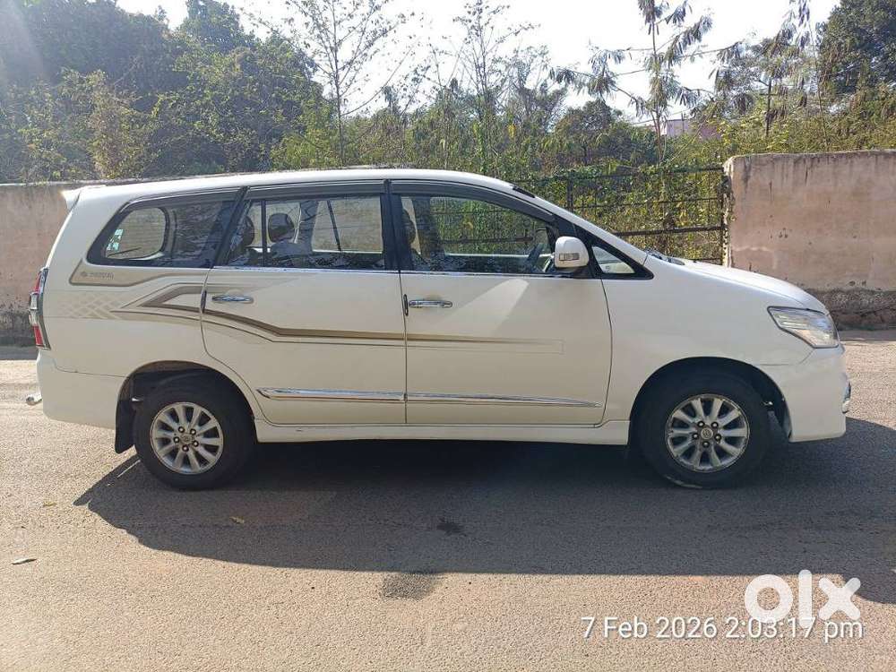 Toyota Innova 2.5 Z Diesel 7 Seater, 2014, Diesel