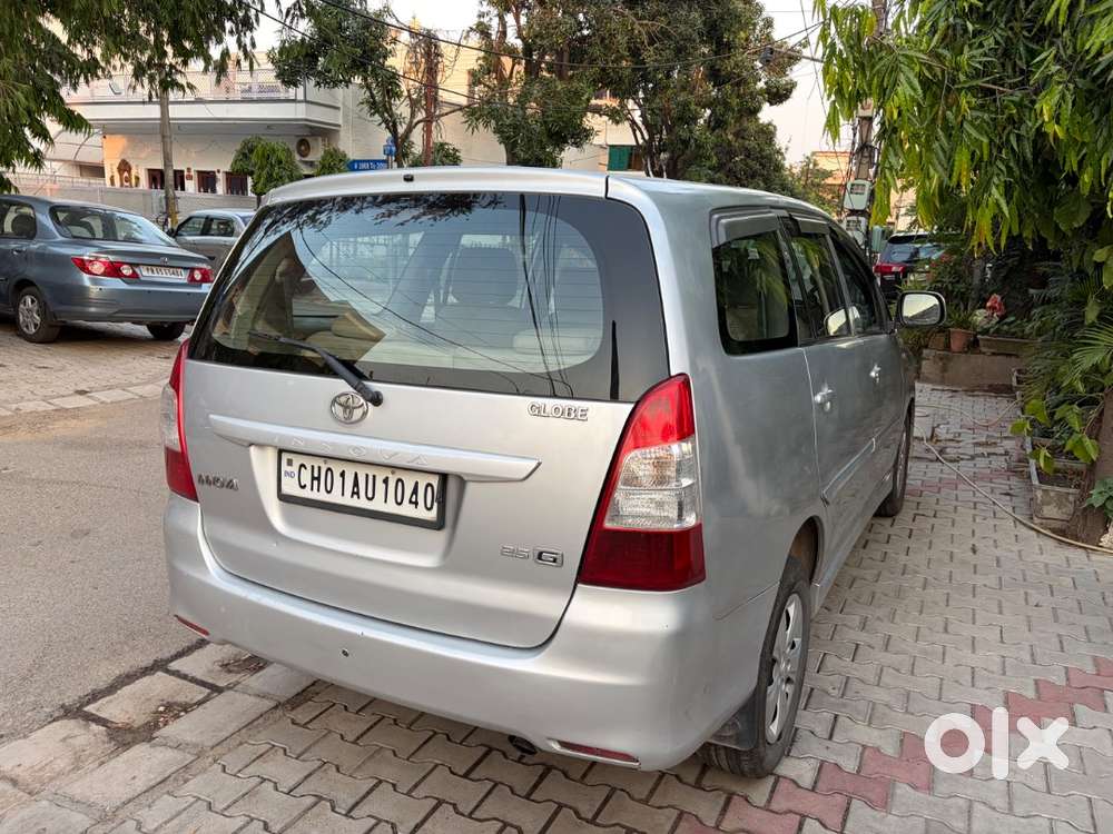 Toyota Innova 2012 Diesel 185000 Km Driven