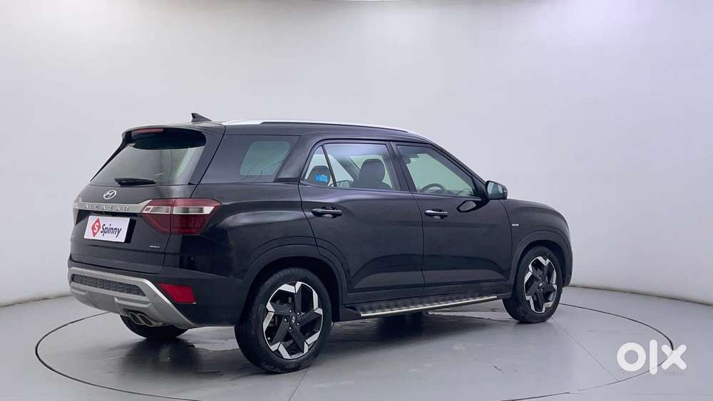 Hyundai Alcazar 2.0 Signature (o) Petrol At 6 Str, 2022, Petrol