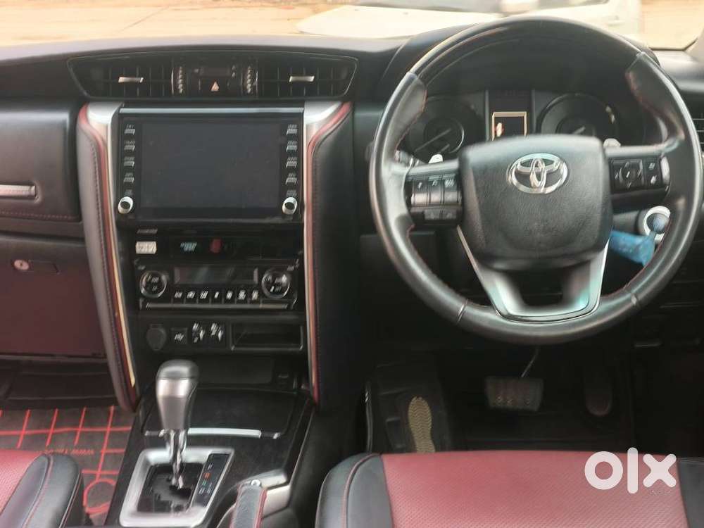 Toyota Fortuner Legender 4x2 At 2.8, 2025, Diesel