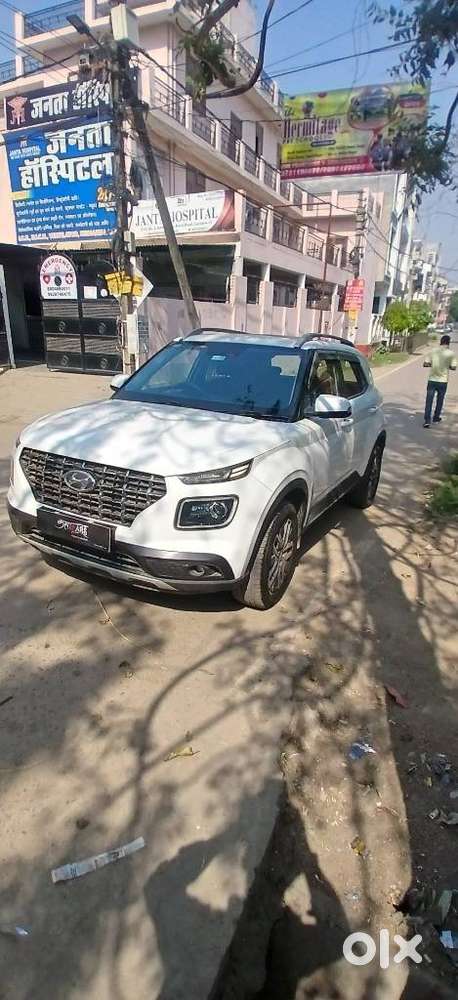 Hyundai Venue Sx (o) Mt 1.5 Diesel, 2021, Diesel