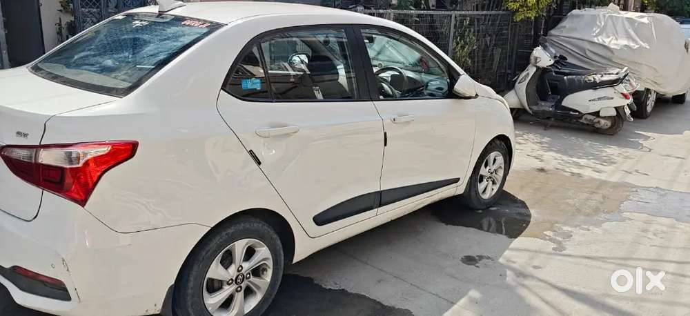 Hyundai Xcent 2017 Petrol 600000 Km Driven