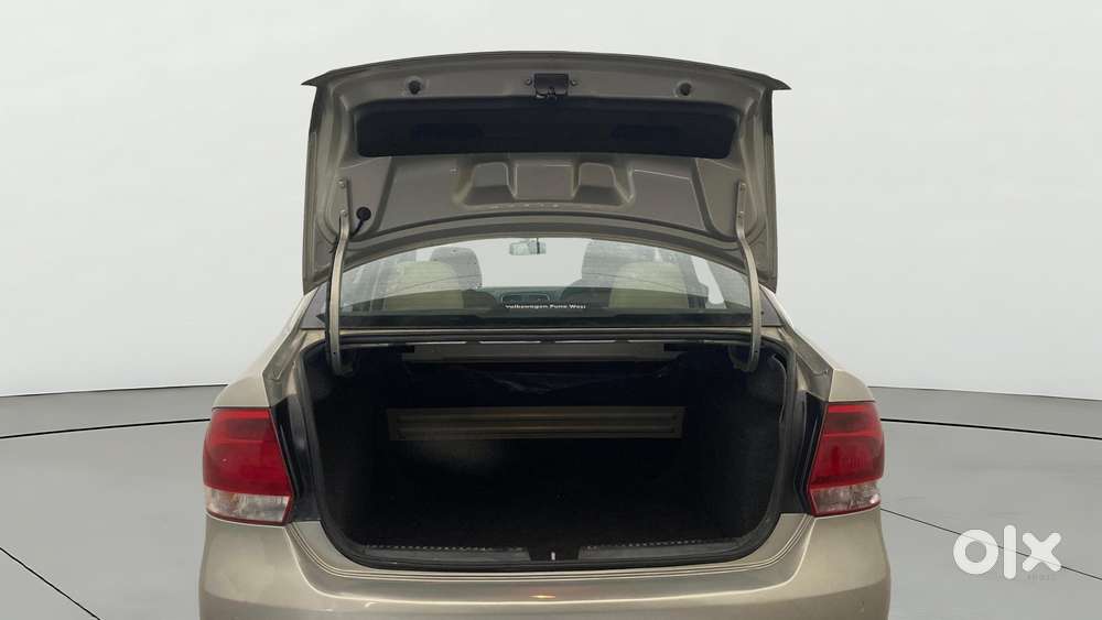Volkswagen Vento 2010-2013 Petrol Highline, 2013, Petrol