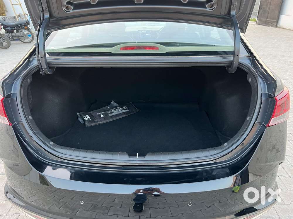 Hyundai Verna Sx 1.5 Petrol Ivt, 2021, Petrol