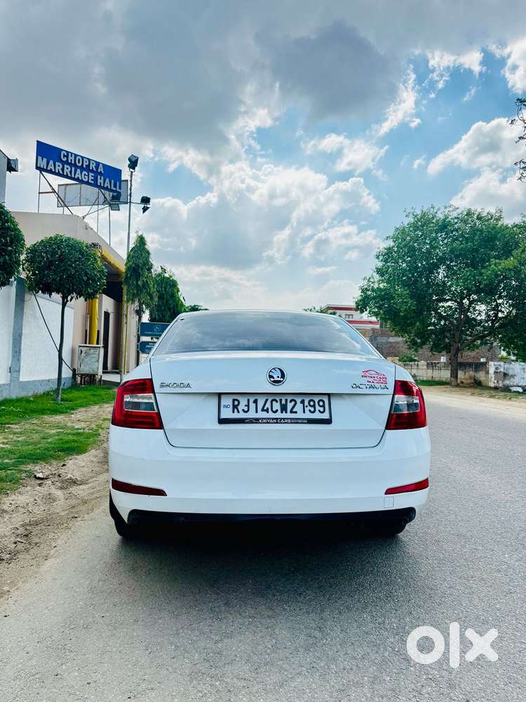 Skoda Octavia Elegance 2.0 Tdi At, 2013, Diesel