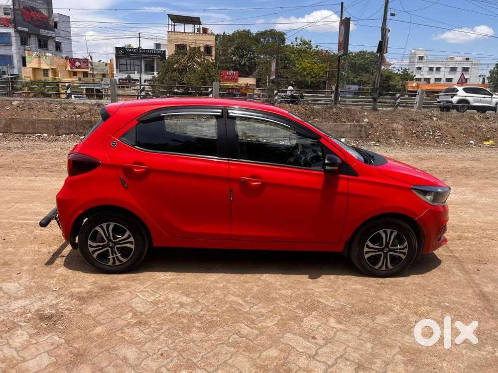 Tata Tiago 1.2 Revotron Xt (o), 2024, Petrol