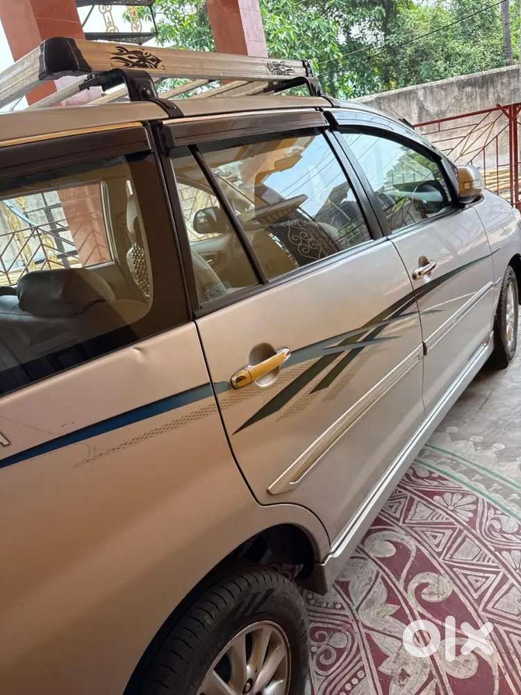 Toyota Innova 2012 Diesel 45000 Km Driven