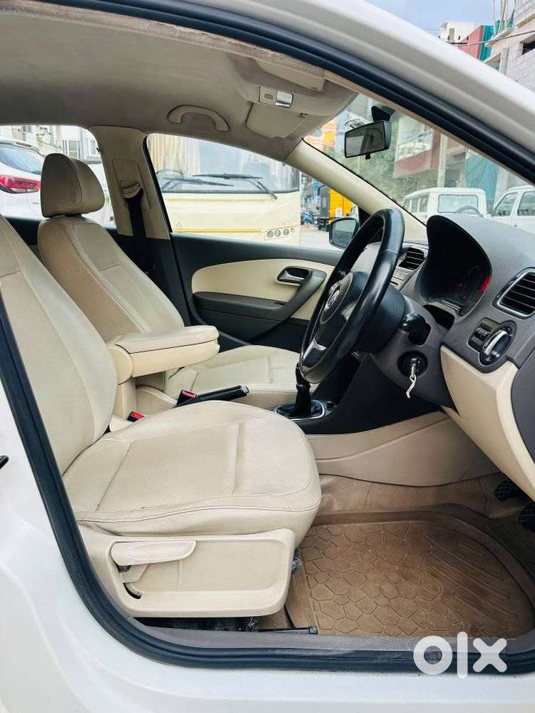 Volkswagen Vento Magnific 1.6 Highline, 2014, Diesel