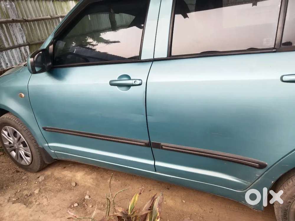 Maruti Suzuki Swift 2009 Petrol 70100 Km Driven