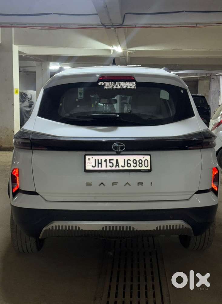 Tata Safari 2.0 Accomplished+