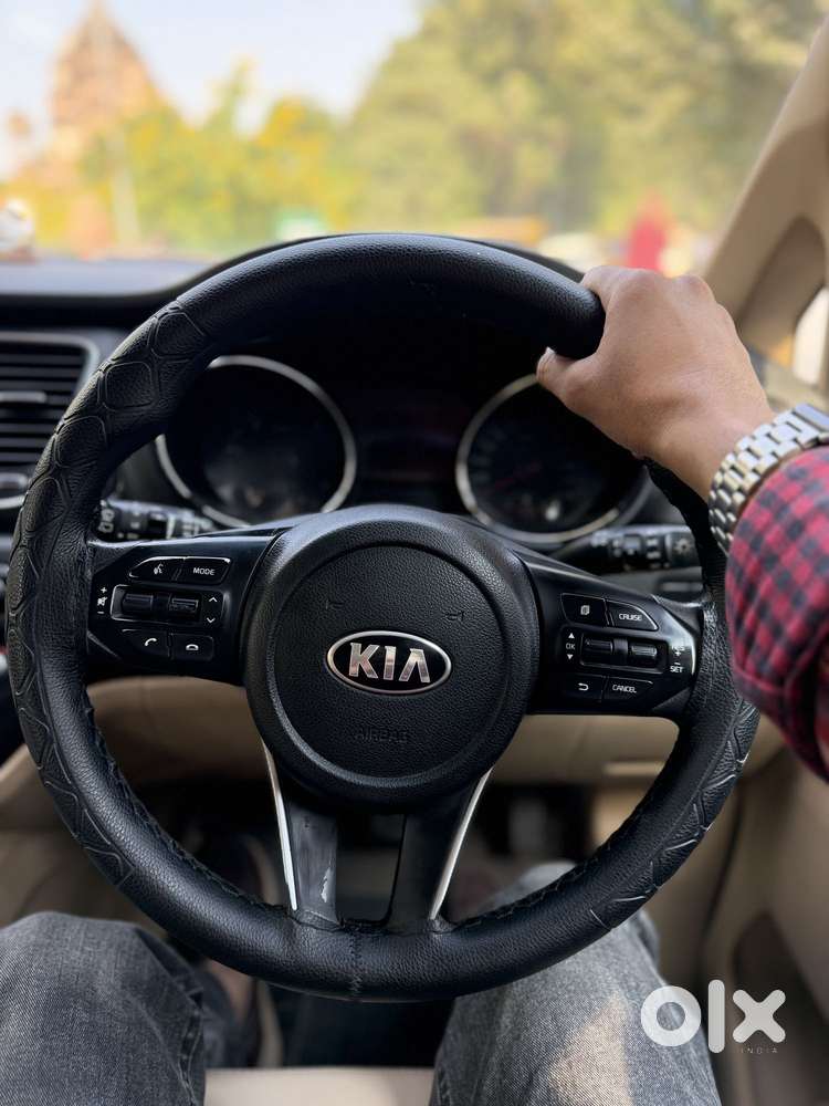 Kia Carnival Prestige, 2021, Diesel