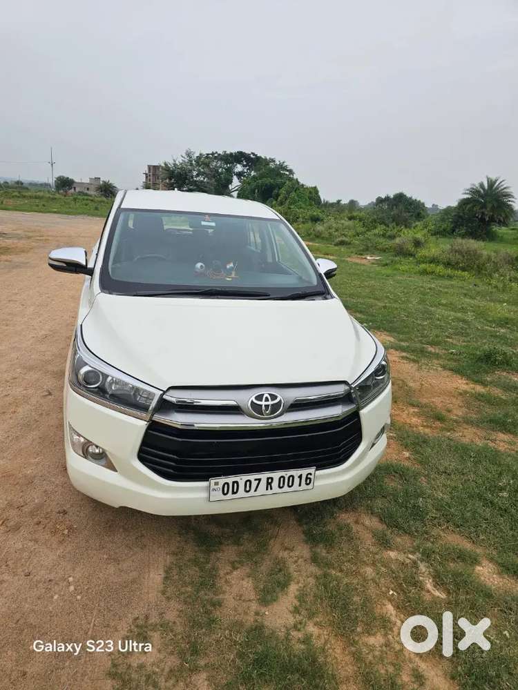 Toyota Innova Crysta 2.4 Diesel 2017