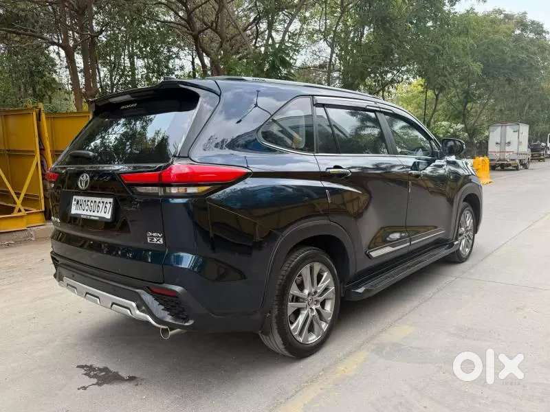 Toyota Innova Hycross 2.0 Zx (o) Hybrid 7 Str, 2026, Petrol