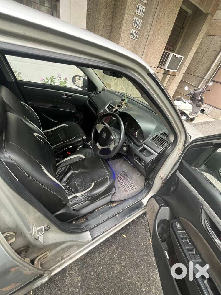 Maruti Suzuki Swift Vxi 2012