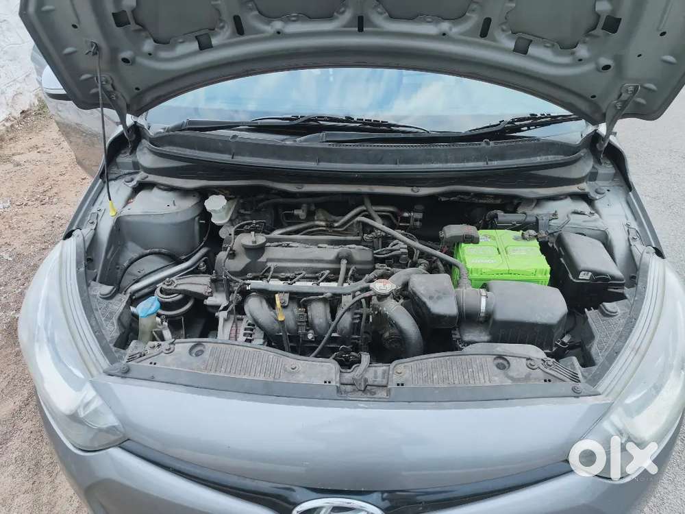 Maintained Very Smooth Recently 73000service Lady Used Ready To Drive