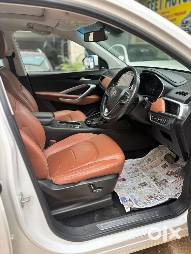 Mg Hector Plus 1.5 Sharp Turbo Cvt 6 Str, 2022, Petrol