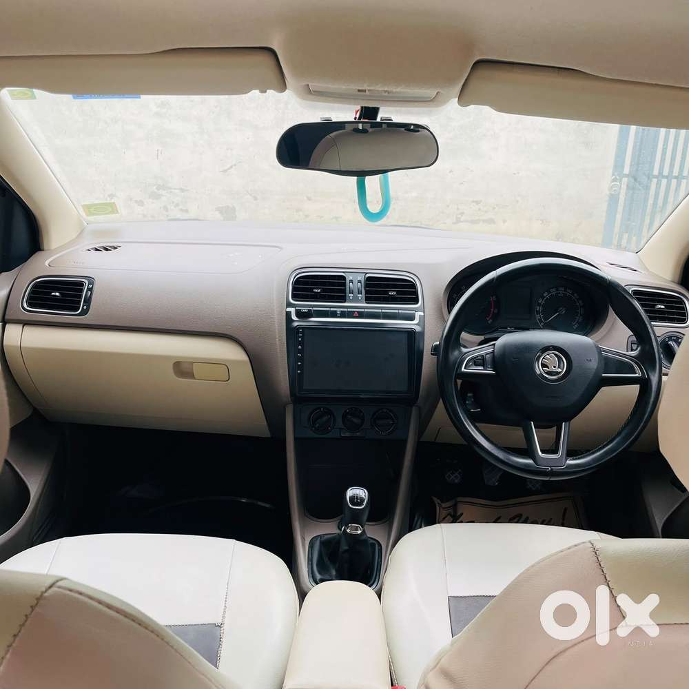 Skoda Rapid 1.6 Mpi Elegance, 2017, Petrol