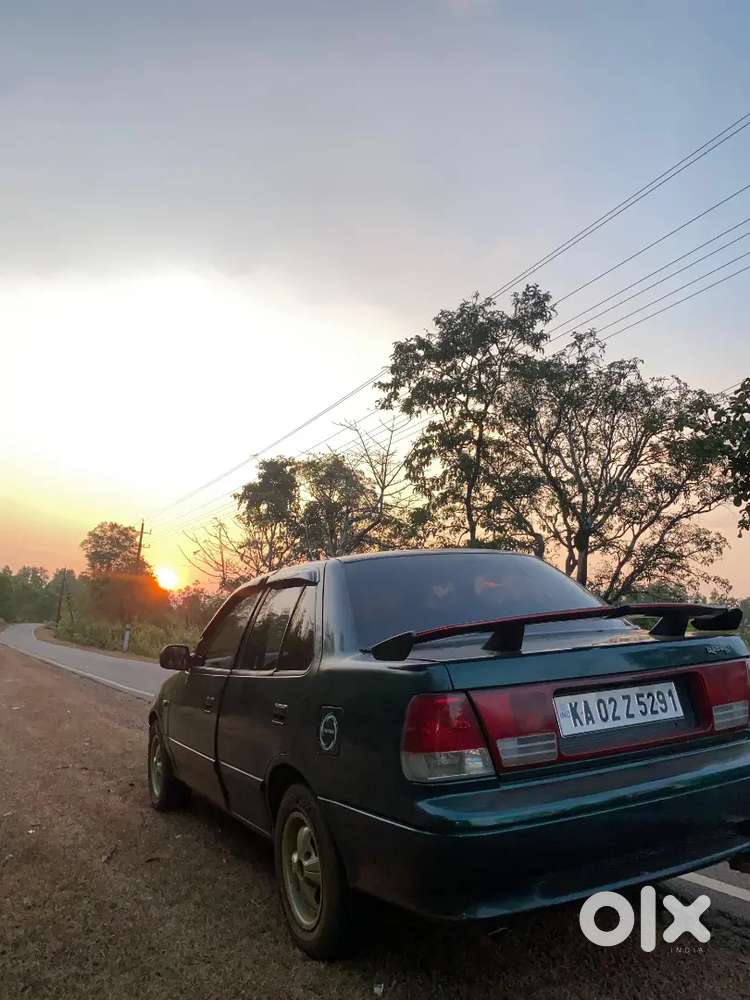 Maruti Suzuki Esteem 2002