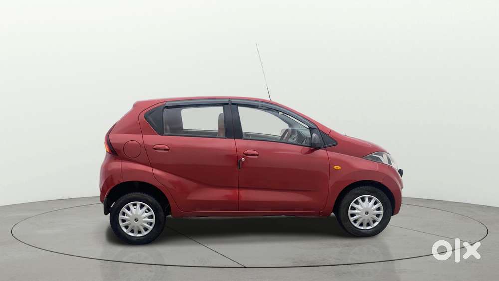 Datsun Redigo T Option, 2016, Petrol