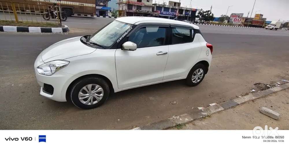Maruti Suzuki Swift 2023 Petrol 33000 Km Driven