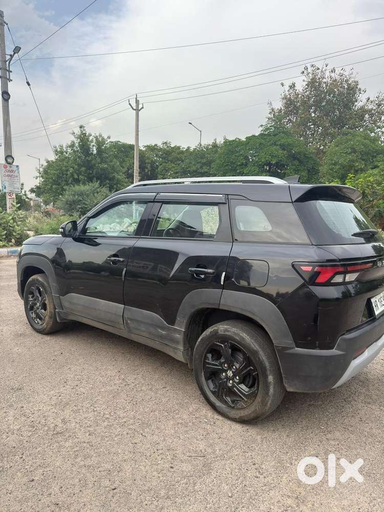 Maruti Suzuki Brezza 2024 Petrol 72000 Km Driven