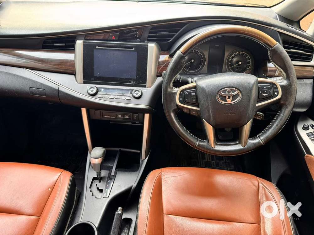 Toyota Innova Crysta 2.7 Zx At, 2016, Diesel