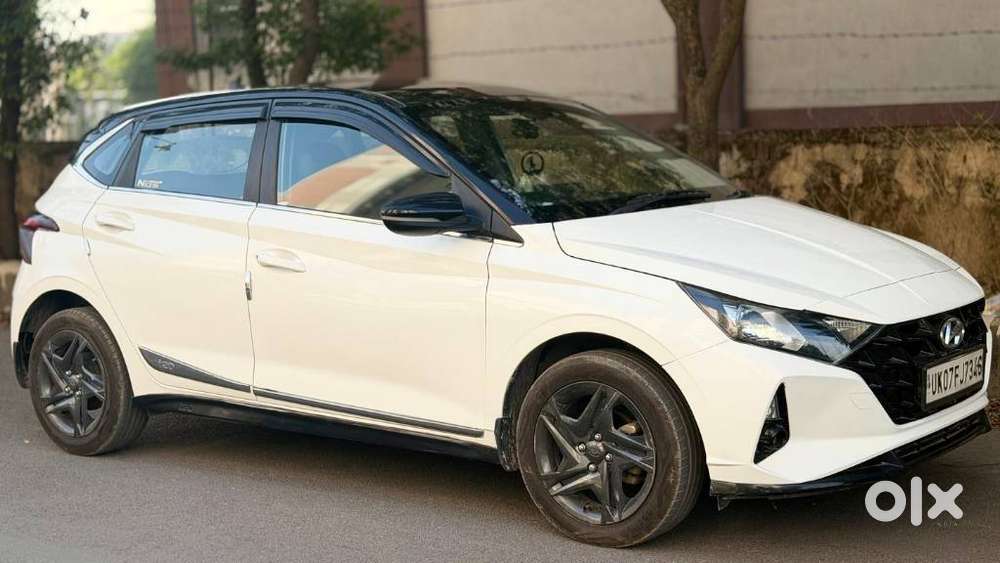 Hyundai I20 Sportz 1.2 Mt Dual Tone, 2023, Petrol