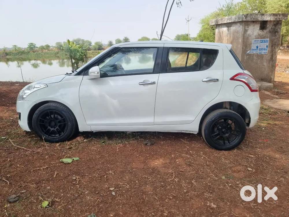 Maruti Suzuki Swift 2014 Petrol 79205 Km Driven