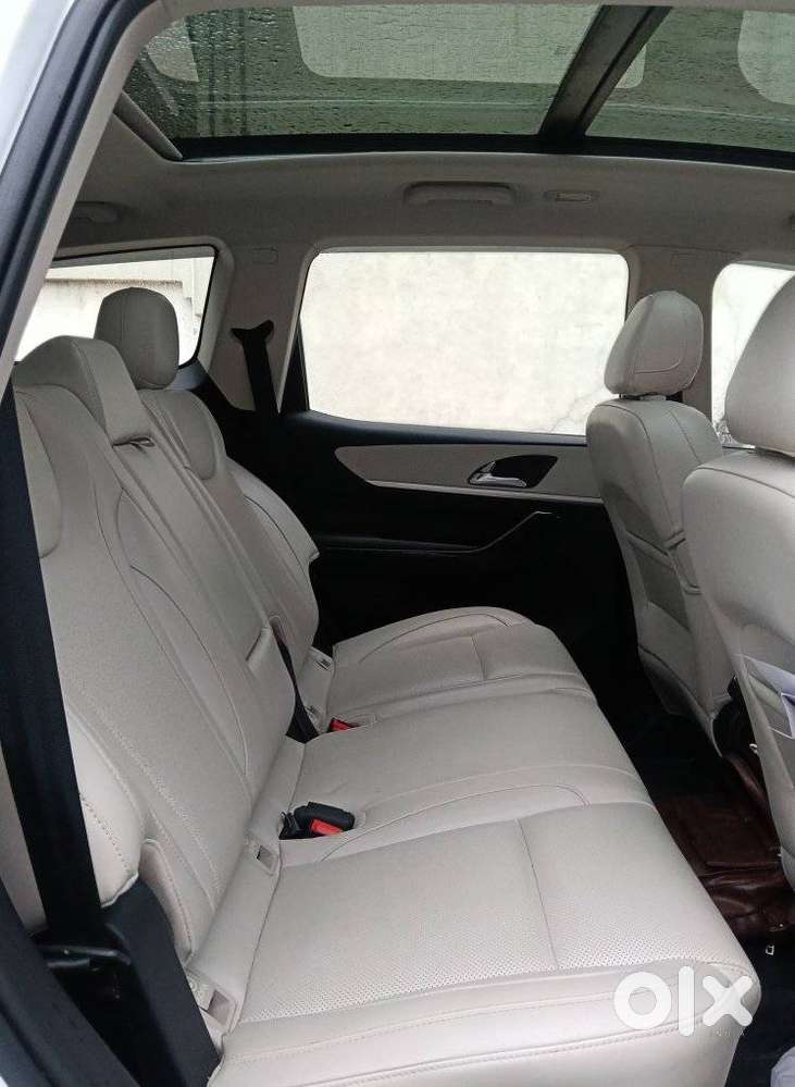 Mahindra Xuv700 Ax7 Awd, 2022, Diesel