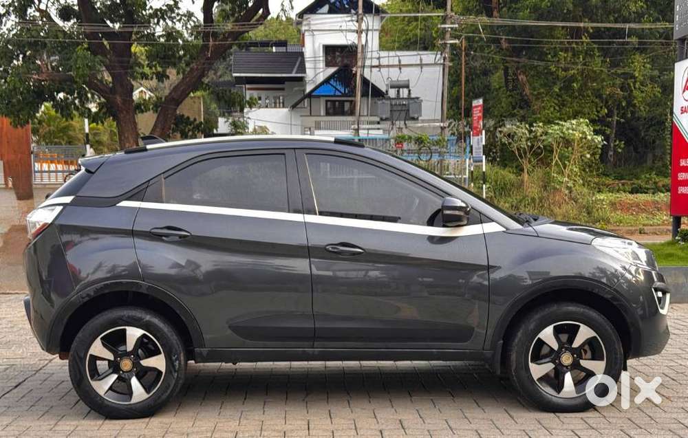 Tata Nexon 1.2 Revotron Xza Plus (o) Amt, 2018, Petrol