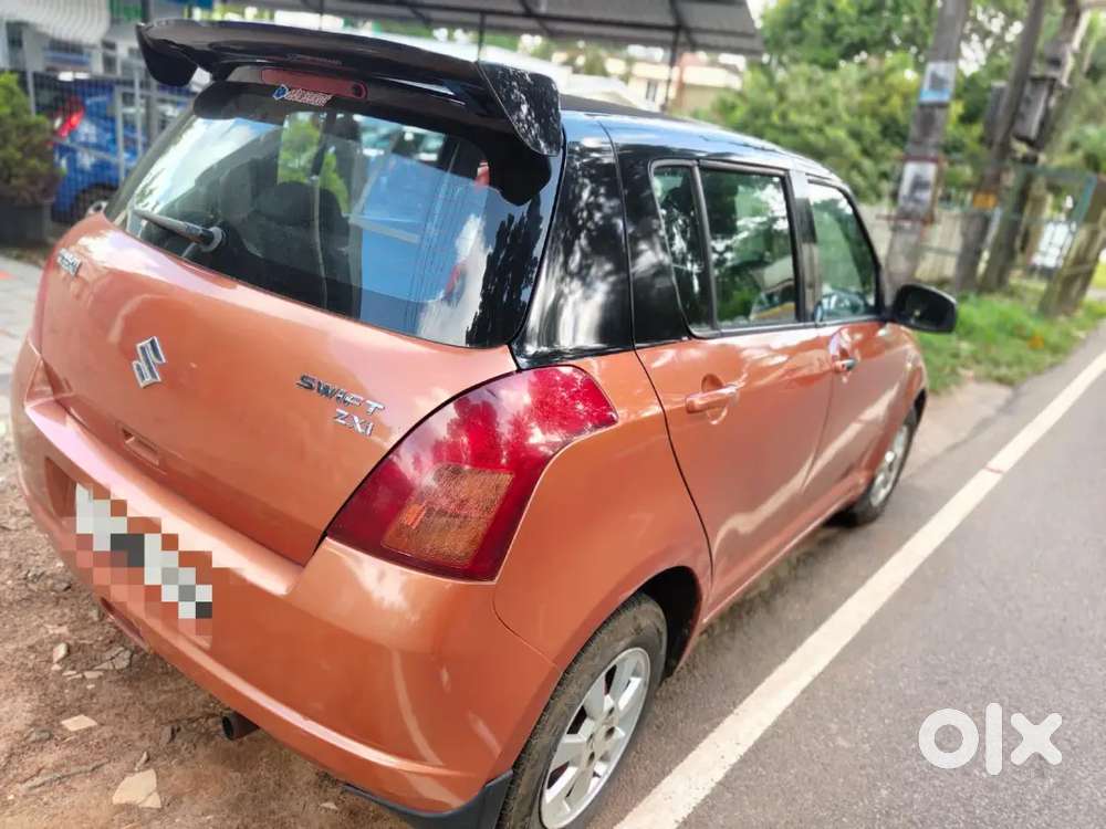 Maruti Suzuki Swift 2005 Petrol 75000 Km Driven