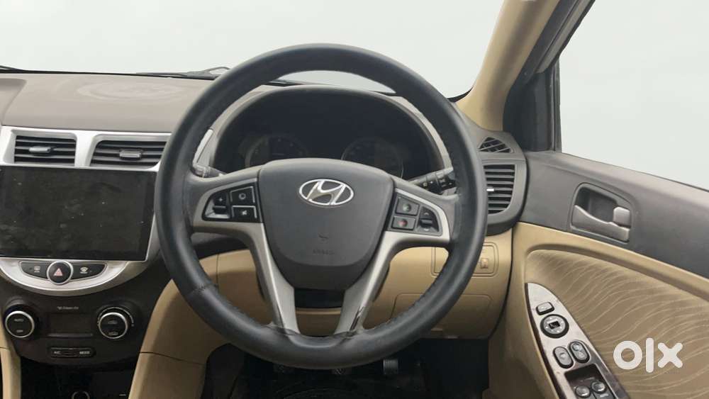 Hyundai Verna 1.6 Vtvt Sx, 2017, Petrol